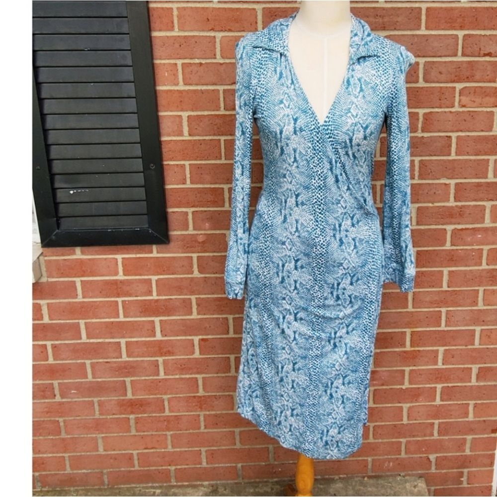 Wonder Snake Skin Print Blue/White Wrap Dre